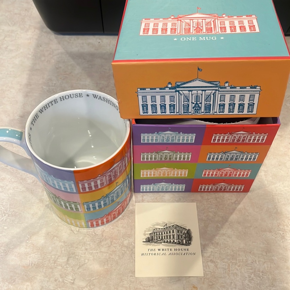 Brand new White House Pop Art mug